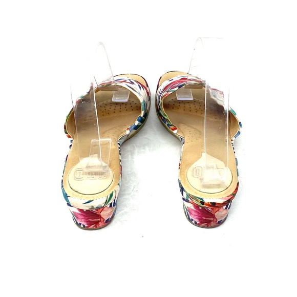 Ono Floral Sandals - Picture 4 of 8